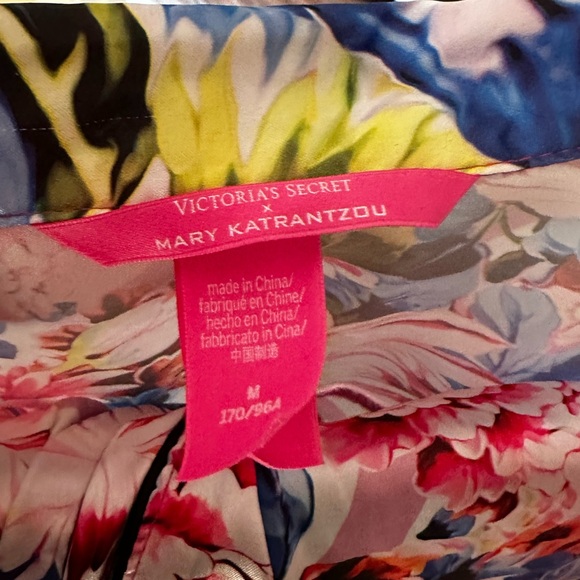 Victoria Secret x Mary Katrantzou SET Pajamas - Picture 6 of 6